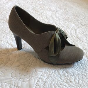 Ann Marino Tweed Heels